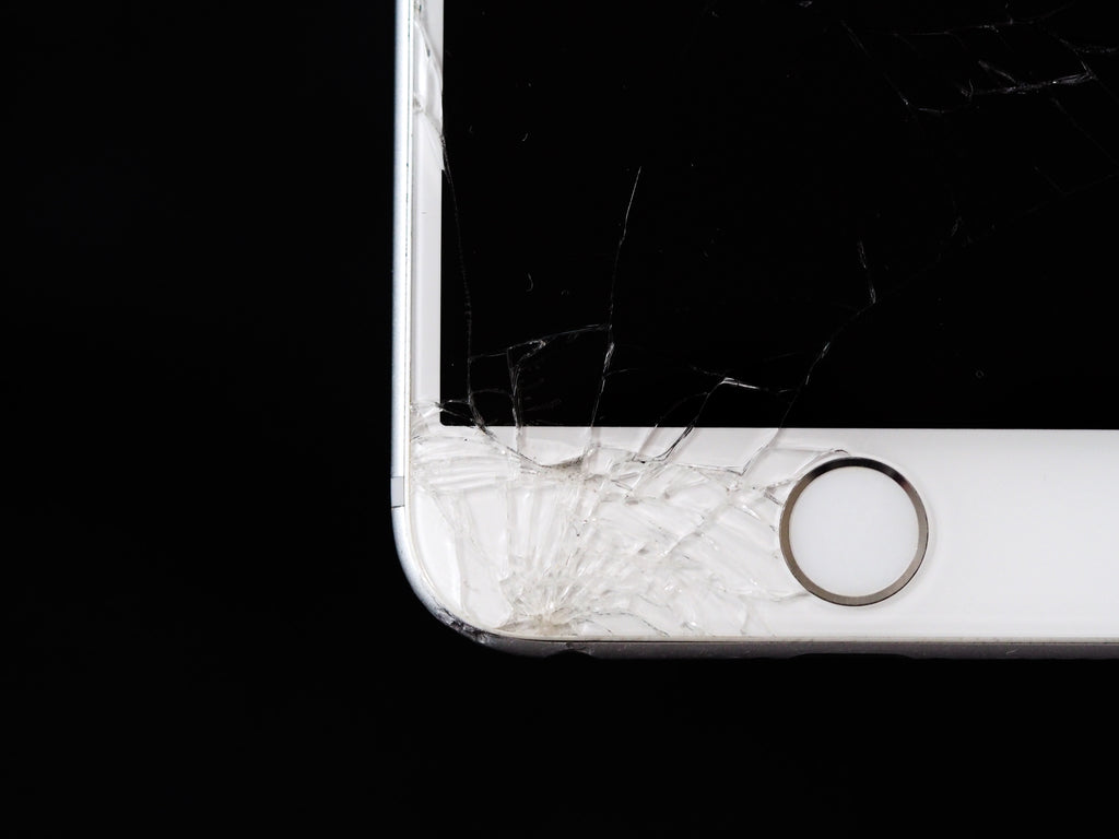 How to Repair Scratched Phone Screen: Methods and Tips - HONOR UK