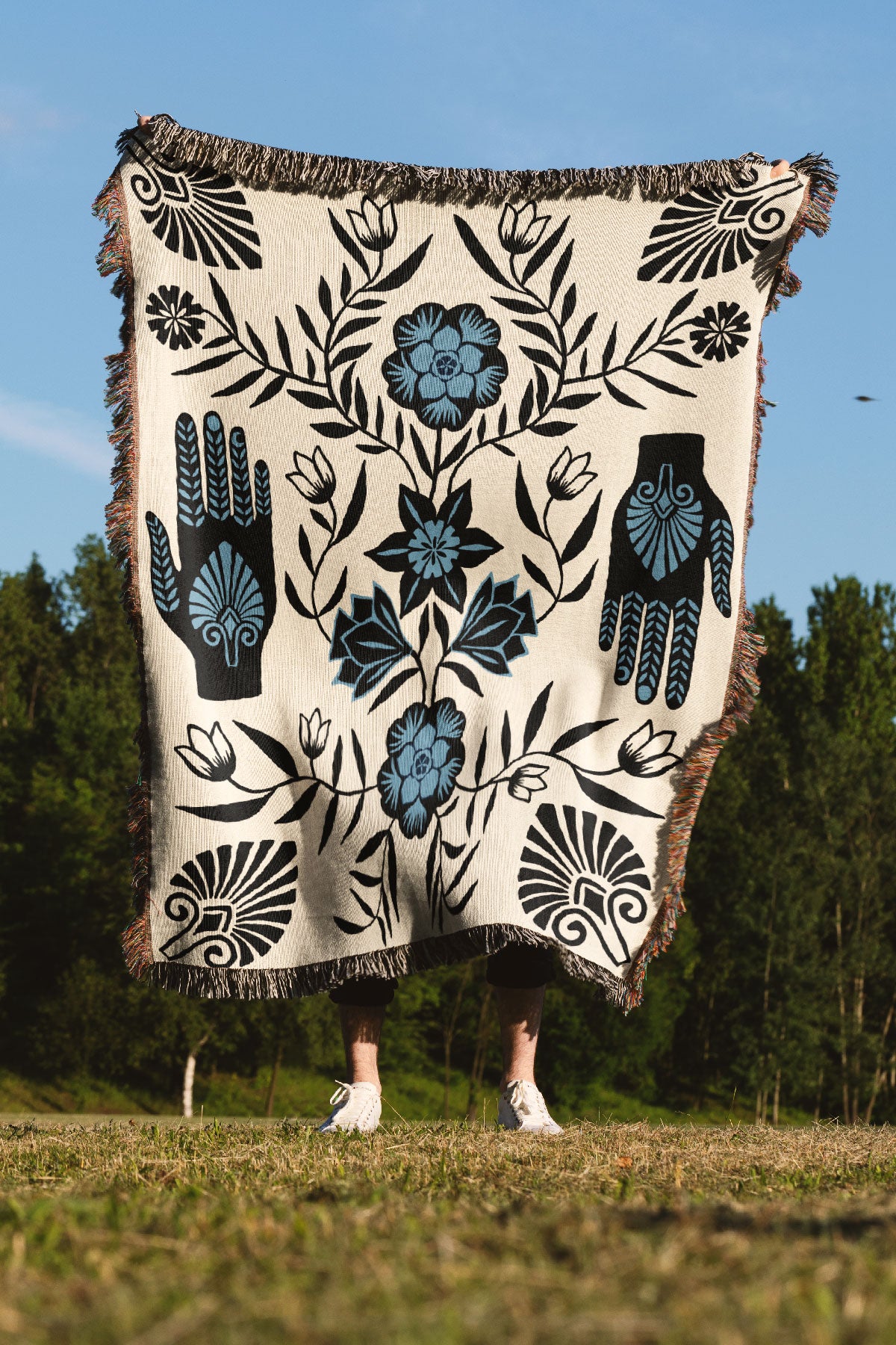 Flower Hands Jacquard Woven Blanket (Off White Blue) | Harper & Blake