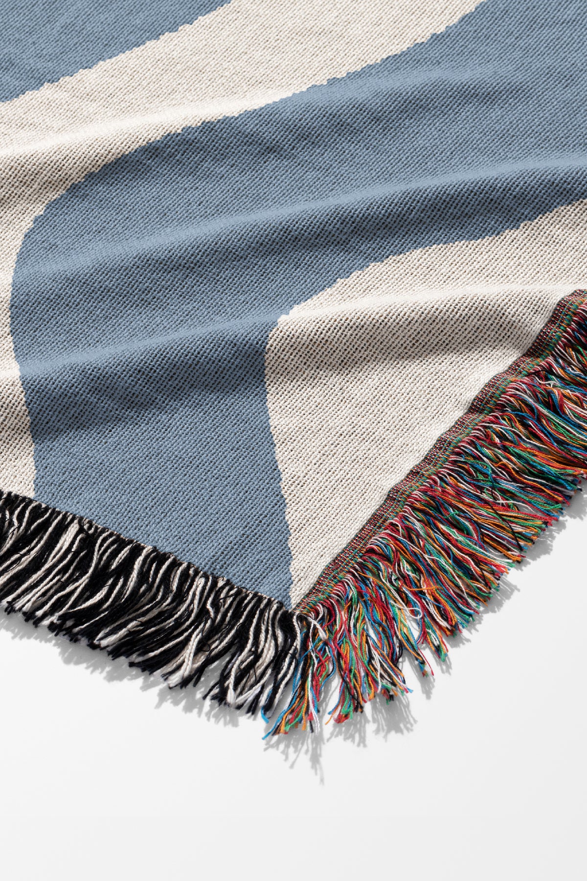 Vertical Wave Jacquard Woven Blanket (Ivory Dusty Blue) | Harper & Blake