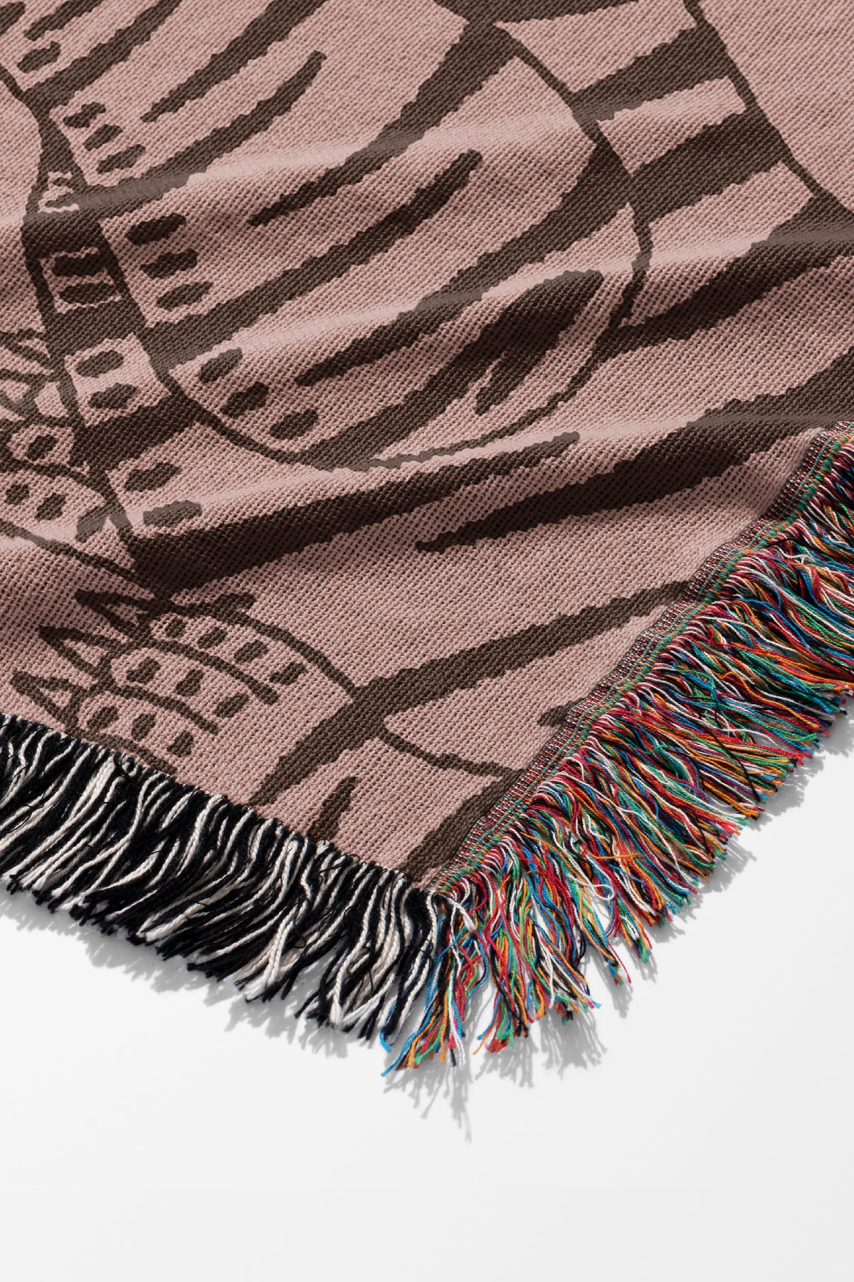 Bold Tiger Scatter Jacquard Woven Blanket (Pink) | Harper & Blake