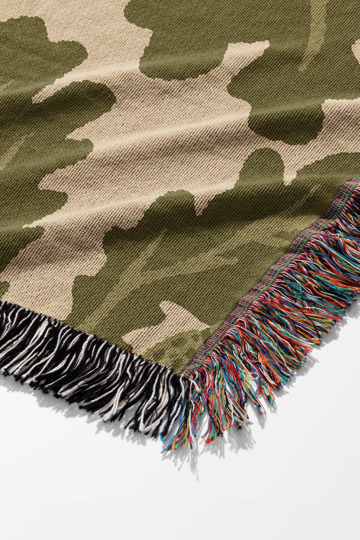 The Oak Throw Jacquard Woven Blanket (Off-White & Green) | Harper & Blake