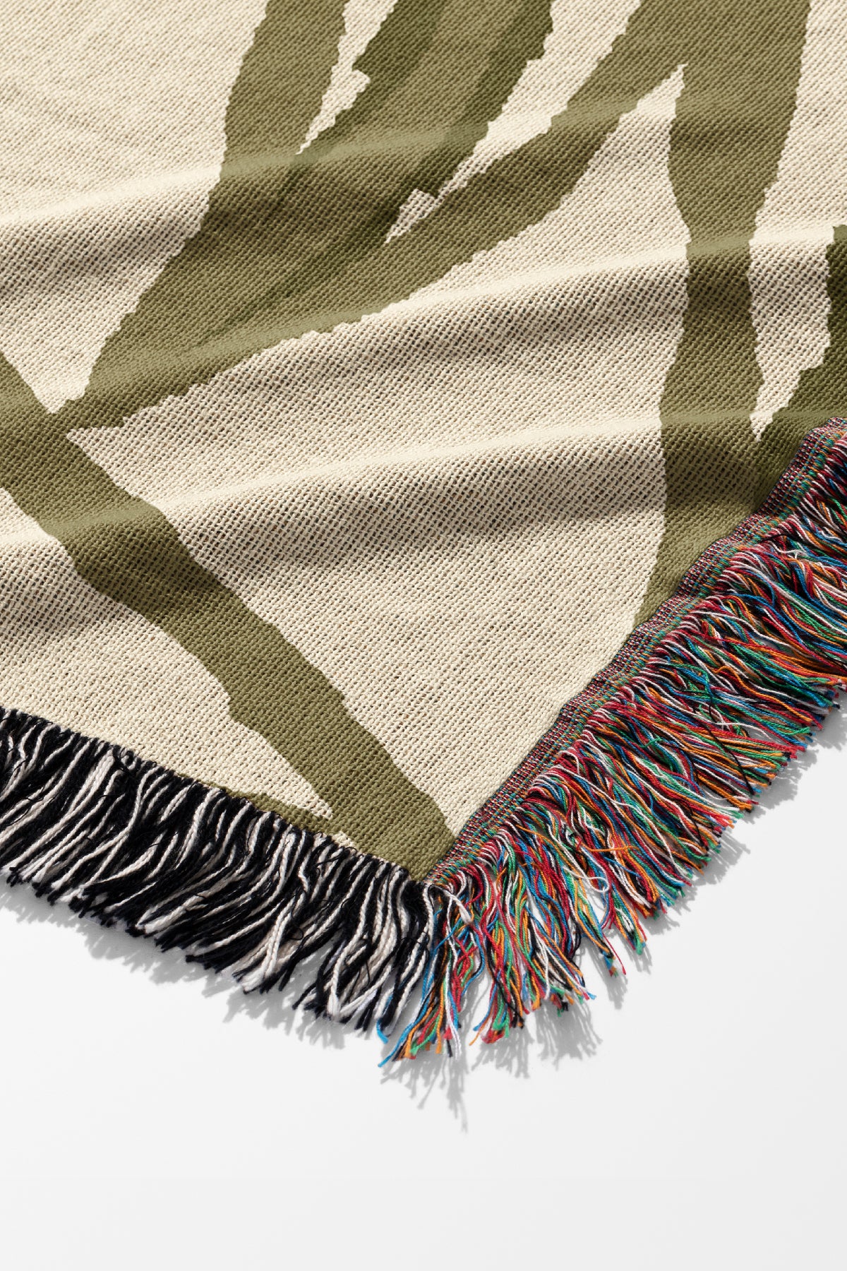 The Willow Throw Jacquard Woven Blanket (Off-White & Green) | Harper & Blake