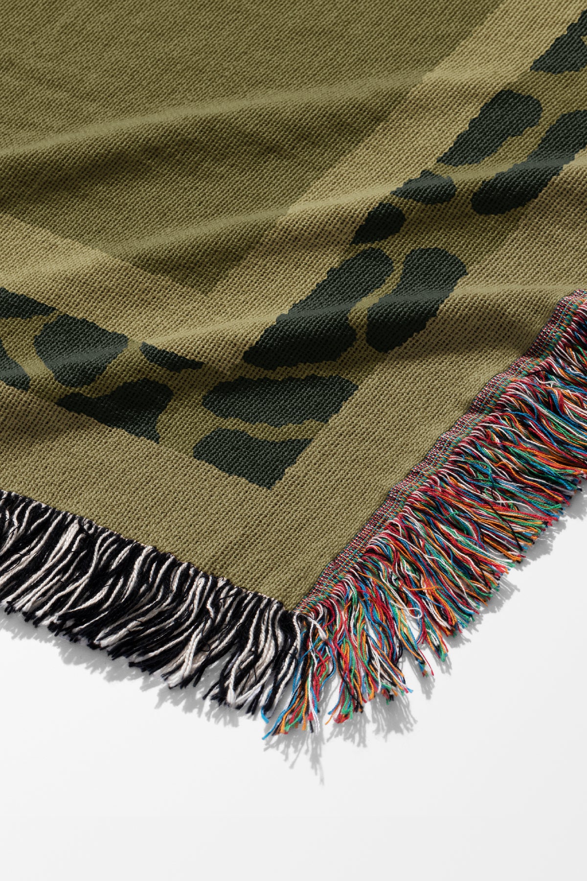 Three Leopards Jacquard Woven Blanket (Green) | Harper & Blake