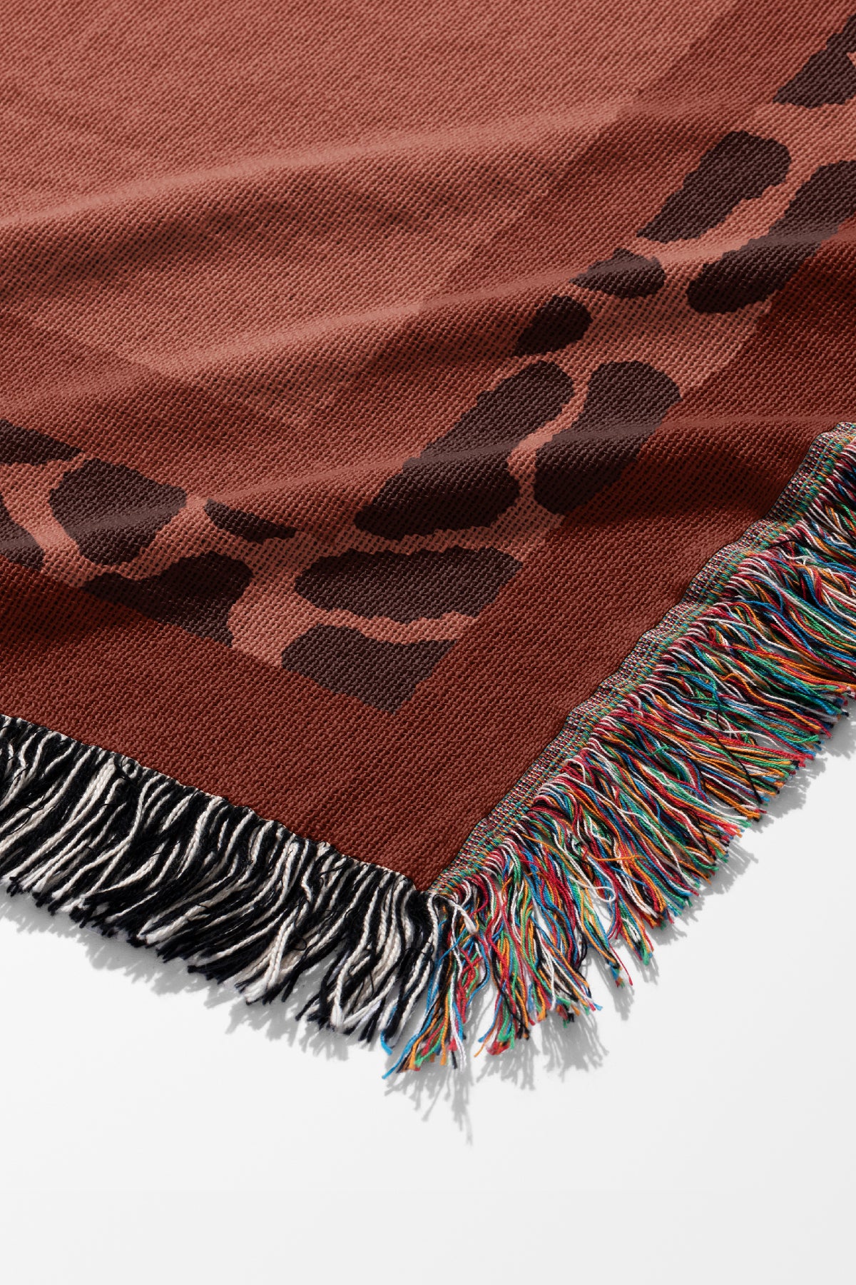 Up-Close Leopard Jacquard Woven Blanket (Red & Pink) | Harper & Blake