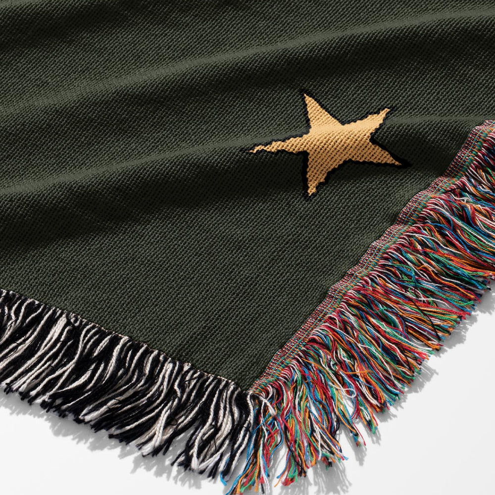 
                  
                    Two Star Tigers Jacquard Woven Blanket (Dark Green) | Harper & Blake
                  
                