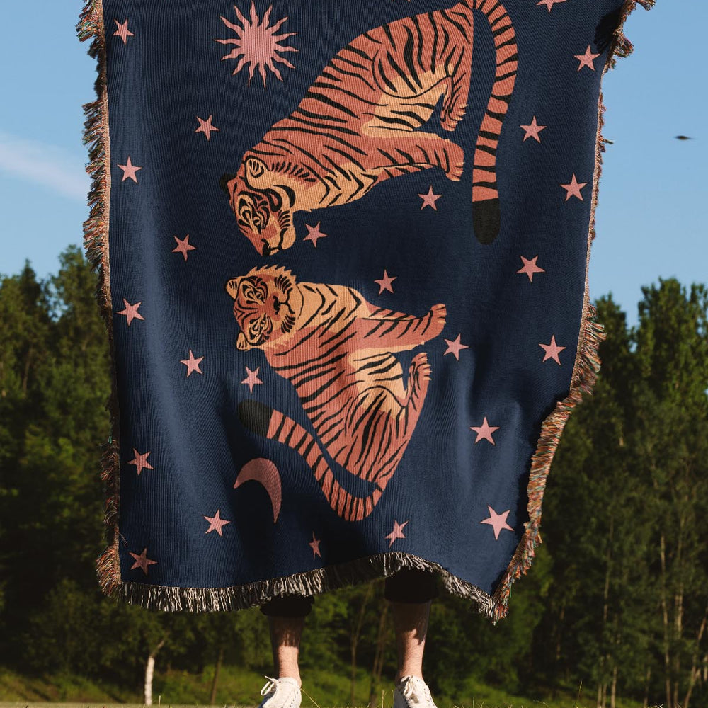 
                  
                    Two Star Tigers Jacquard Woven Blanket (Deep Blue) | Harper & Blake
                  
                
