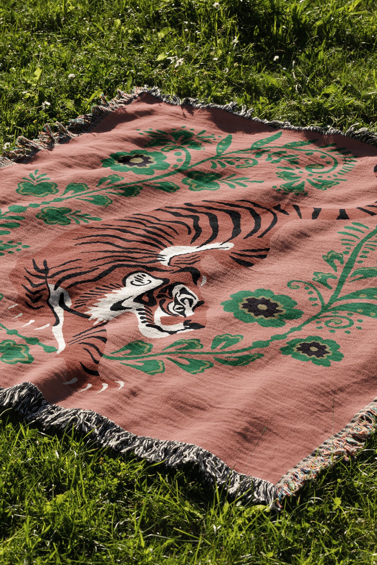 Floral Tiger Jacquard Woven Blanket (Dusty Pink) | Harper & Blake